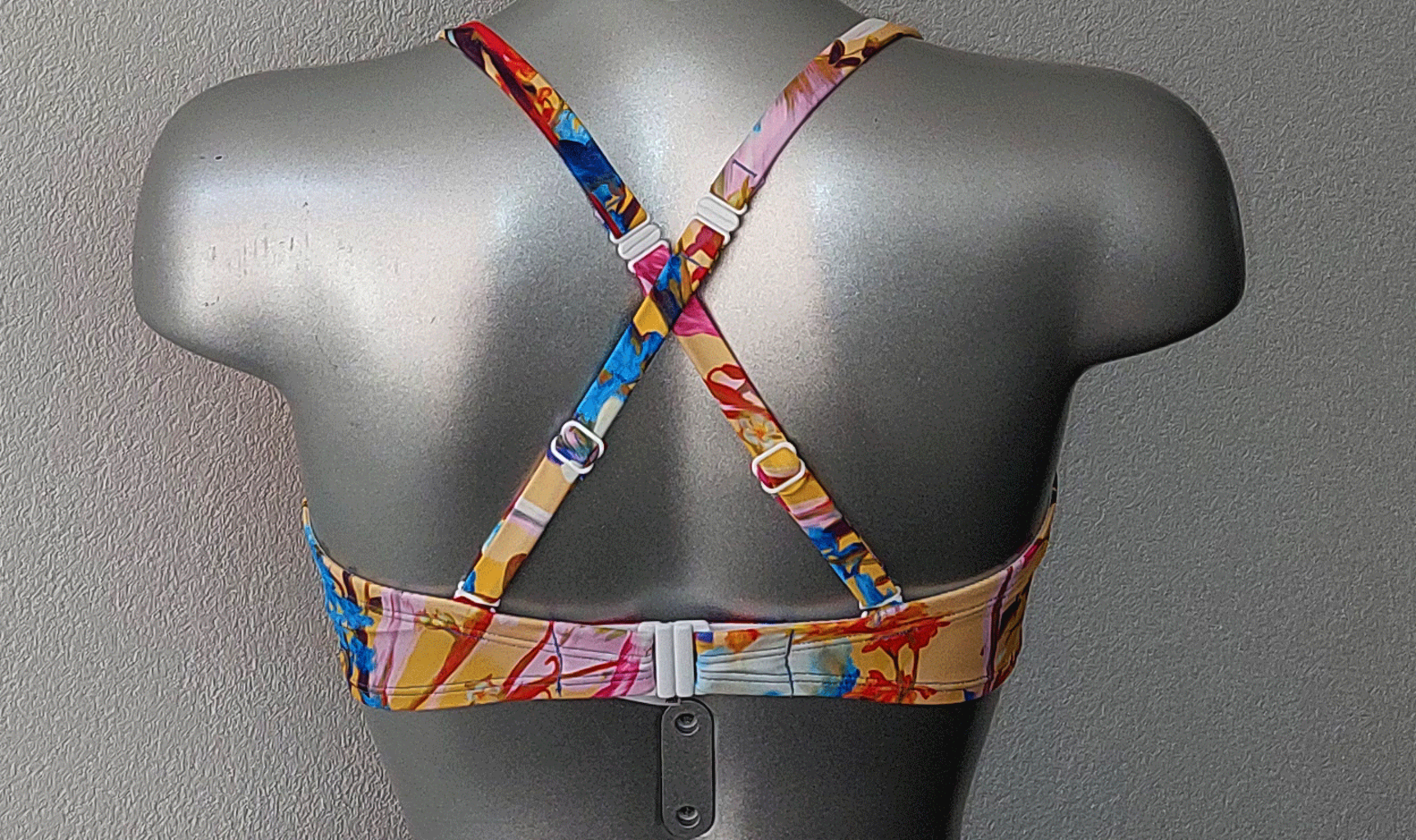 Kuala Lumpur (Prothese) bikinitop zonder beugel, bandeau model met  frisse bloemenprint