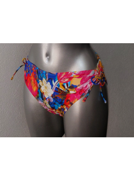 Kuala Lumpur bikinislip in frisse bloemenprint
