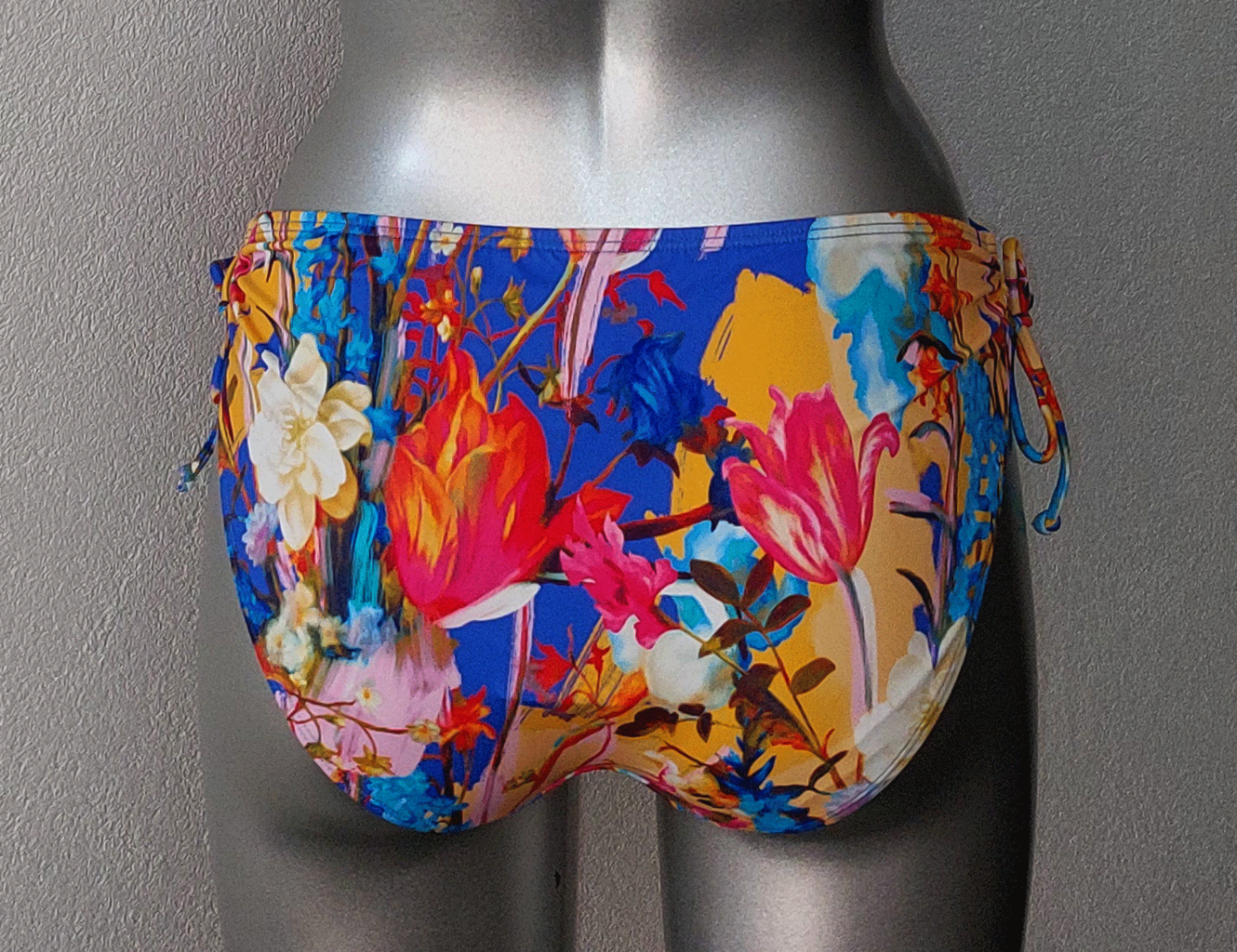 Amoena Kuala Lumpur bikinislip in frisse bloemenprint