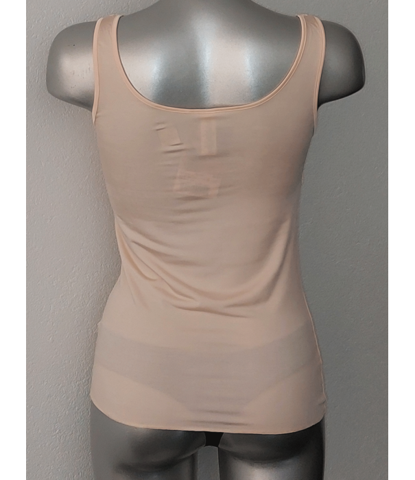 Nina von C Nina von C Liviya hooggesloten top van viscose/modal in Soft Peach met breed elastisch kant – maten 38 t/m 50