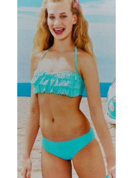 Boobs & Bloomers Elsa bandeau bikinitop met bijpassende bikinislip kleur turqouise