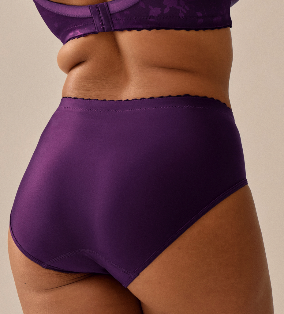 Naturana  Lydia Maxislip met  licht corrigerend buikgedeelte in kleur bietenrood