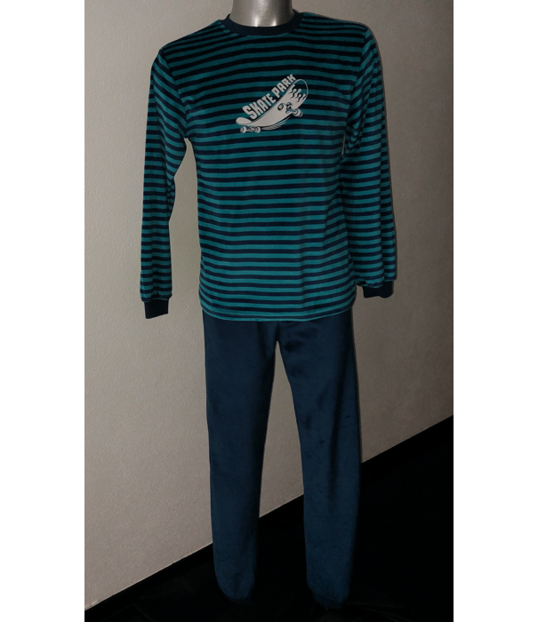Lunatex Outfitter velours jongenspyjama marineblauw met streepprint en skateboard‑opdruk – maat 176