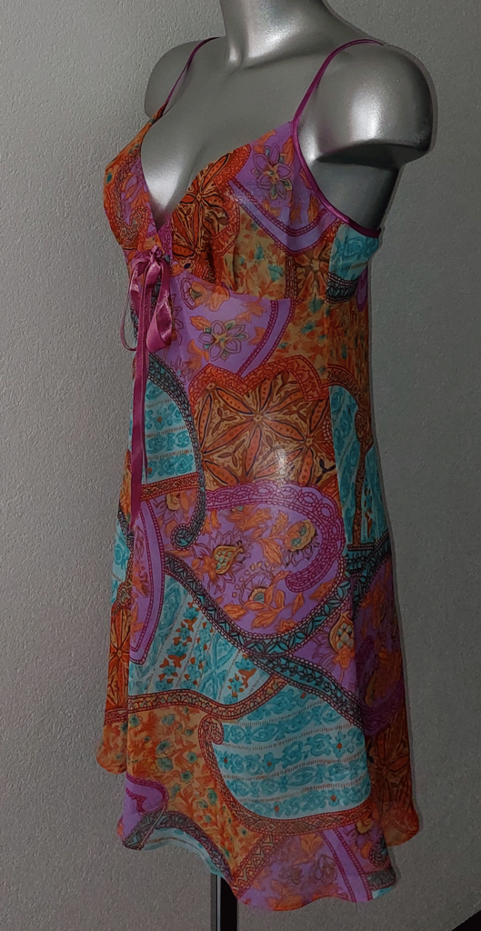 LingaDore Paxton chiffon nachtjurkje kleur purple gecombineerd met kleurrijke print de mt 42-L