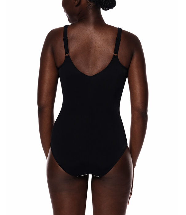 Amoena  Amoena Salta full body hooggesloten prothese badpak in zwart met off‑white print, zonder beugel en met UV‑bescherming 50+