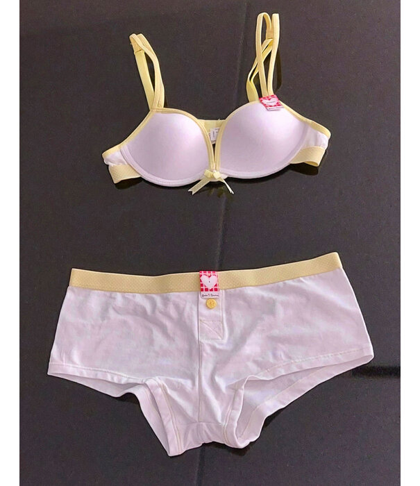 Boobs & Bloomers Boobs & Bloomers Audrey bh zonder beugel & licht voorgevormde cup kleur wit bies zacht geel