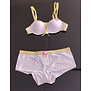 Boobs & Bloomers Audrey bh zonder beugel & licht voorgevormde cup kleur wit bies zacht geel