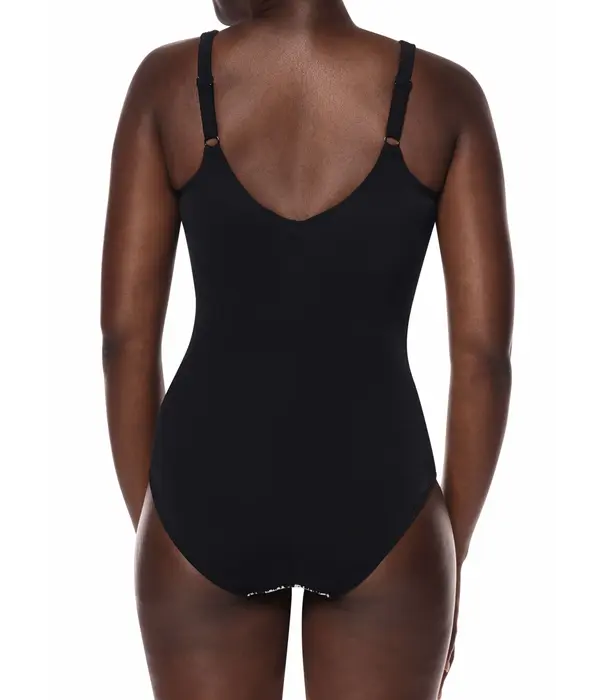 Amoena  Amoena Salta full body hooggesloten prothese badpak in zwart met off‑white print, zonder beugel en met UV‑bescherming 50+