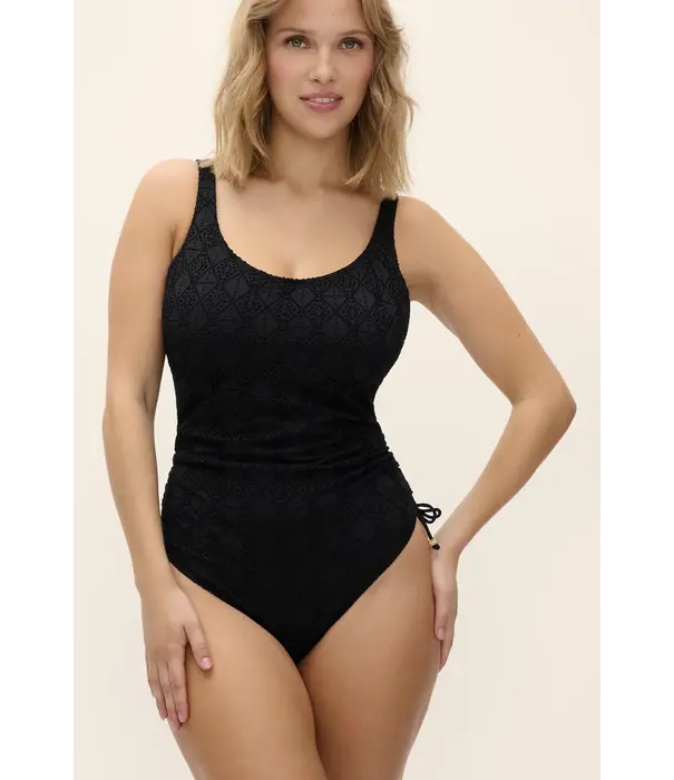 Freya Freya Nomad Nights badpak zwart met ingewerkte beugel en verstelbare beenuitsnijding
