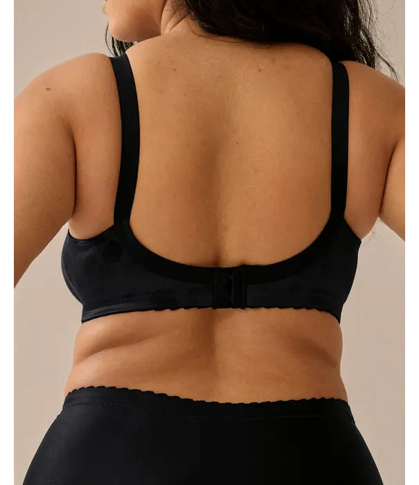 Naturana Naturana Lydia naadloze minimizer bh zonder beugel in de kleur zwart