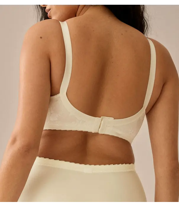 Naturana Naturana Lydia naadloze minimizer bh zonder beugel in de kleur champagne