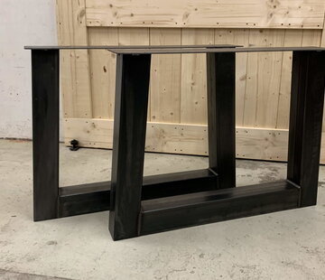 Vakstaal Trapezium onderstellen staal  (set van 2)