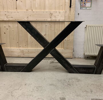 Vakstaal Picknicktafel staal X onderstel (per stuk)