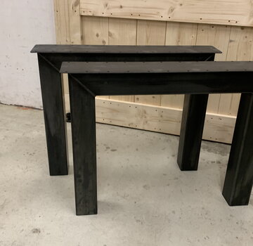 Vakstaal Industriële N poten (set van 2)