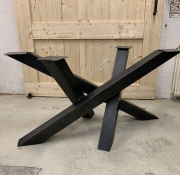 Vakstaal Twist tafelpoot staal