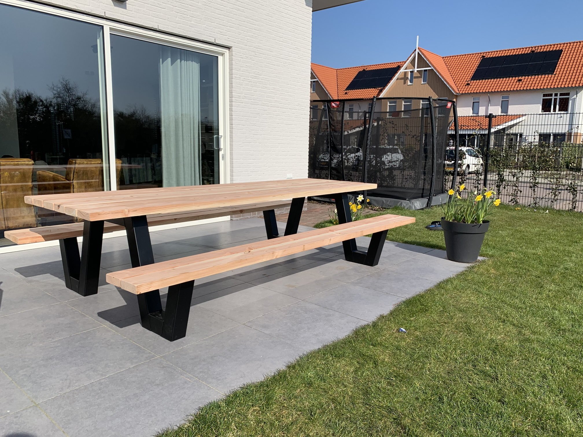 Picknicktafel stalen onderstel Douglas