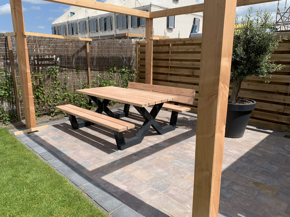Picknicktafel met 2 rugleuningen staal en Douglas