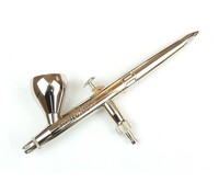 Harder & Steenbeck Harder & Steenbeck set Airbrush Evolution Silverline Two in One 0,2 + 0,4 mm met 9 Aero color basiskleuren.