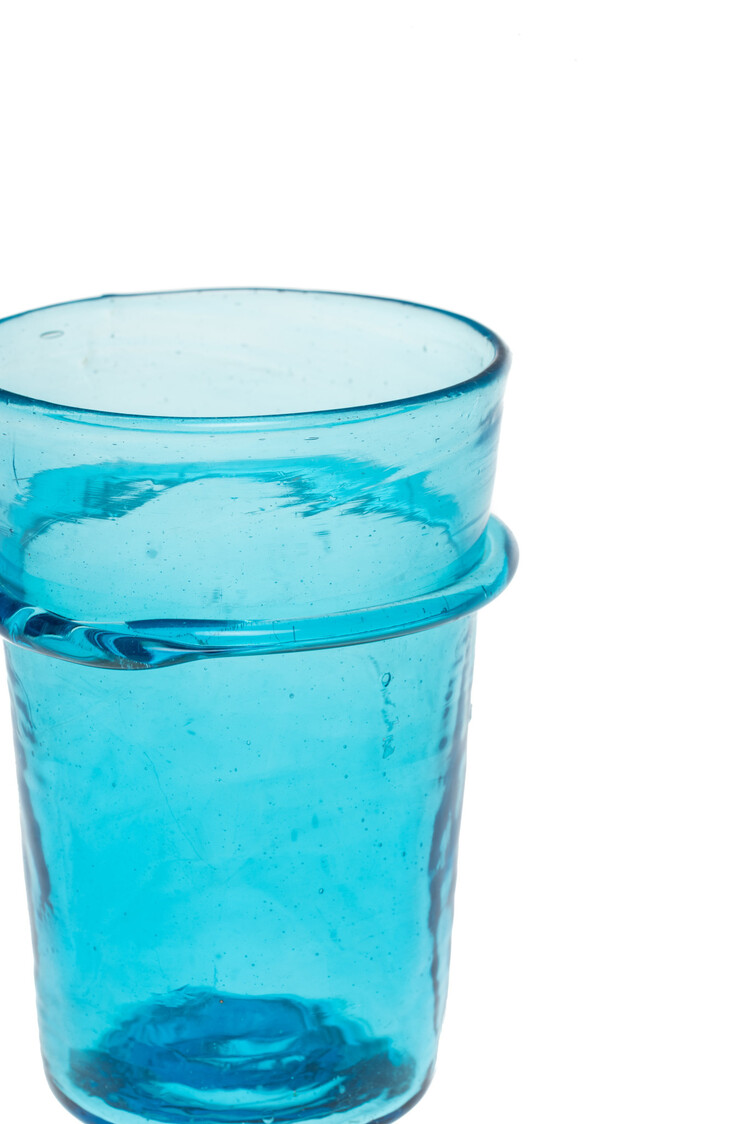 Mondgeblazen glas met ring - turquoise