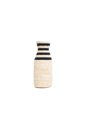 Striped black raffia vaas