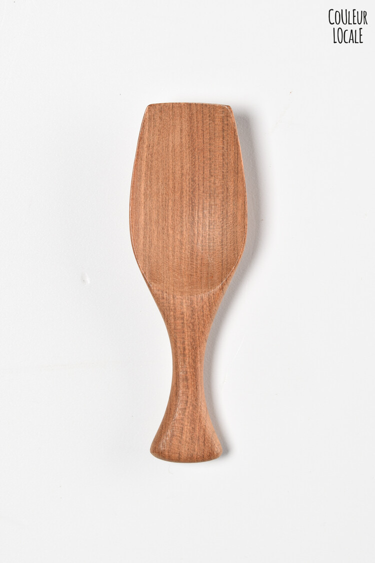 Oval scoop - apricot wood