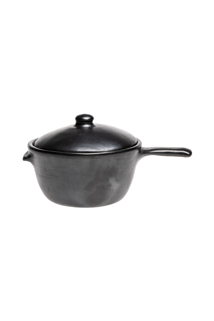 Black Pottery Cookingpan with handle and lid