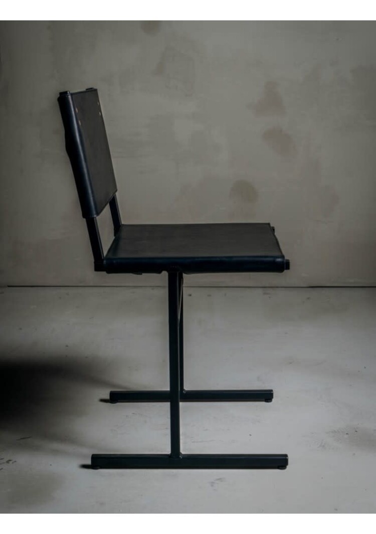 Memento chair - black