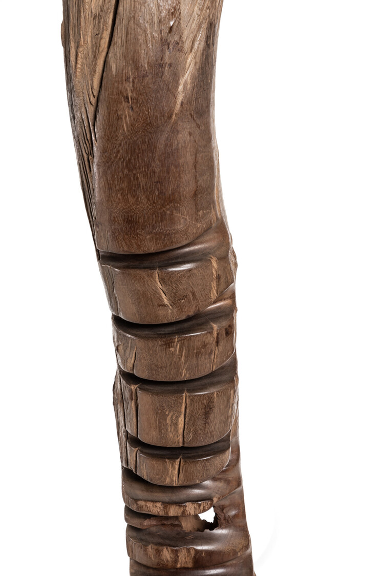 Old wooden well pulley - Tuareg, Niger