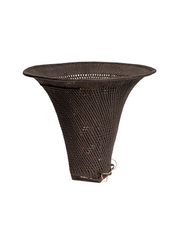 Oude rotan draagmand #2 - Naga