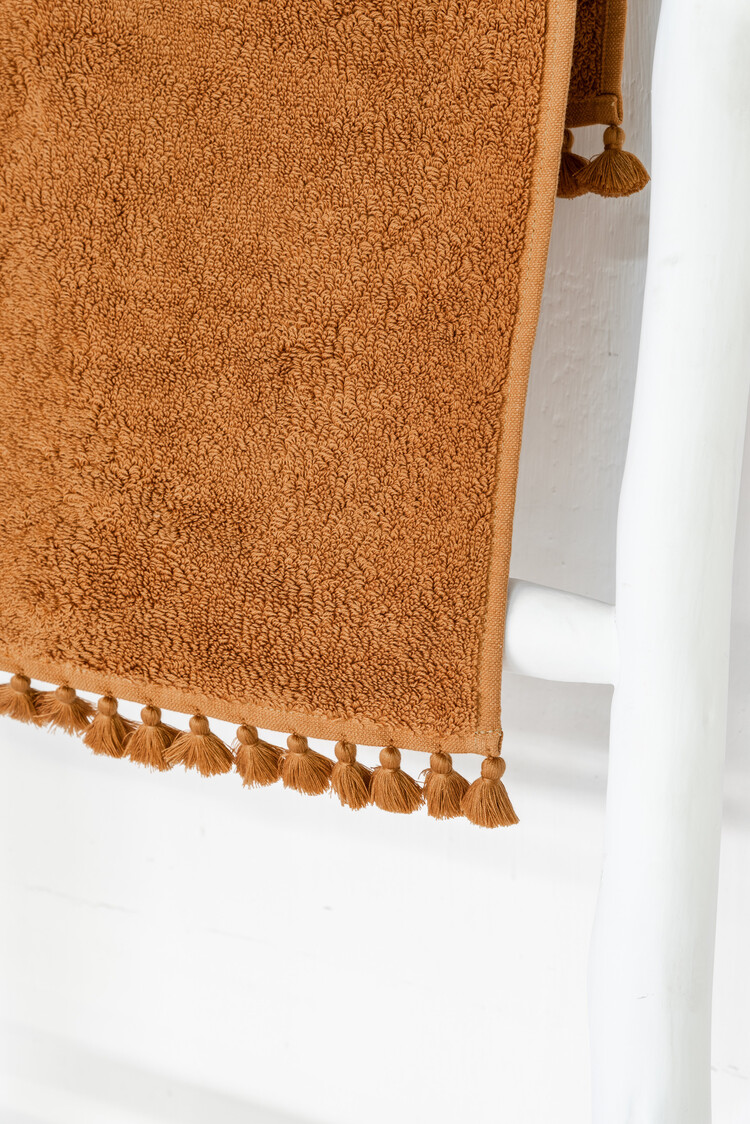 Valerie Barkowski Towel amber Lamu - amber, 3 sizes
