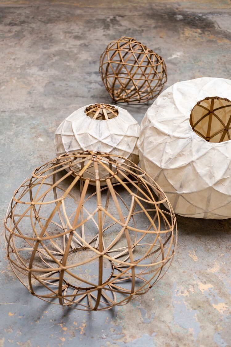 Caravane Suspension 'Pily' - bamboo & paper
