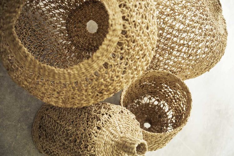 Caravane Balbi banana-fibre hanging ceiling light 'flasque' - natural