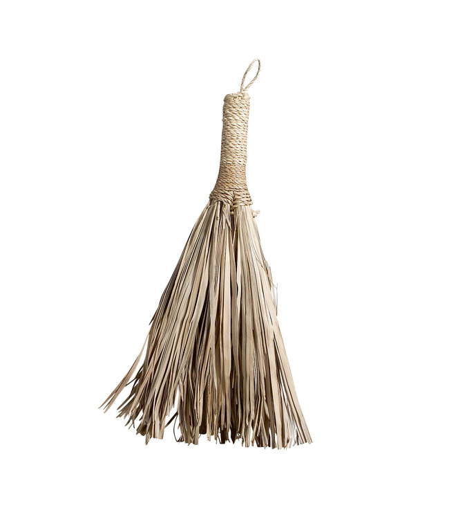 Tine K Home Small broom of palm leaves