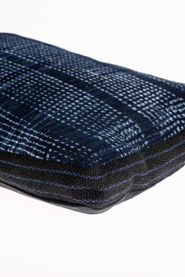 Bogolan kussen indigo #11
