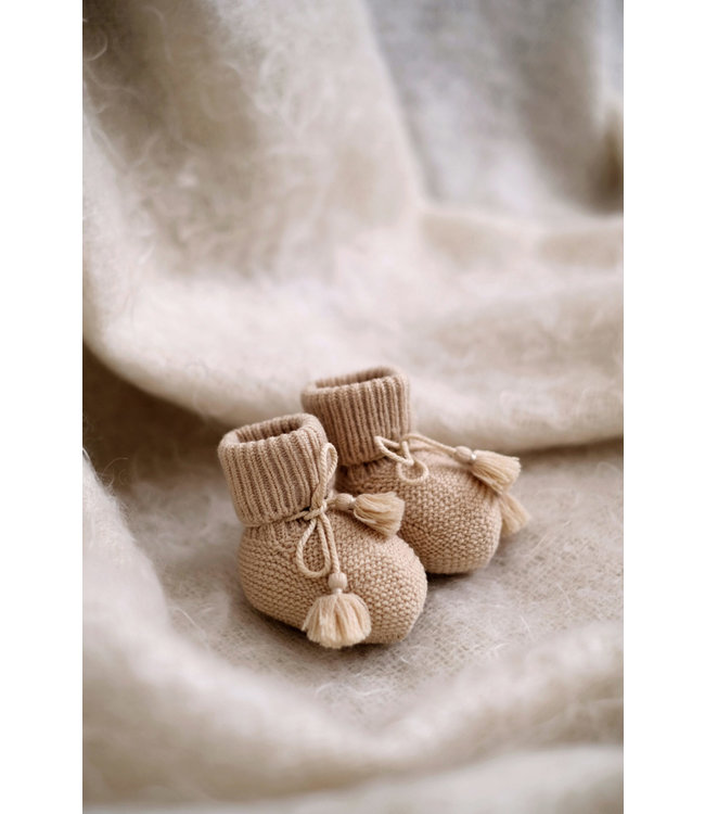 Knitted booties - sand