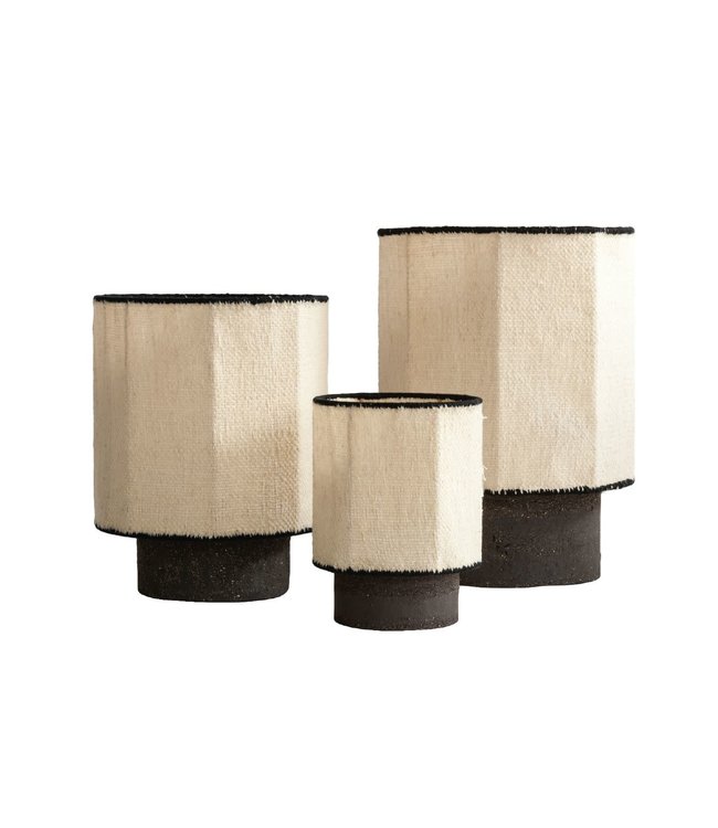 Lamp Kalé Osh sandstone argile noir / wool écru & noir - M