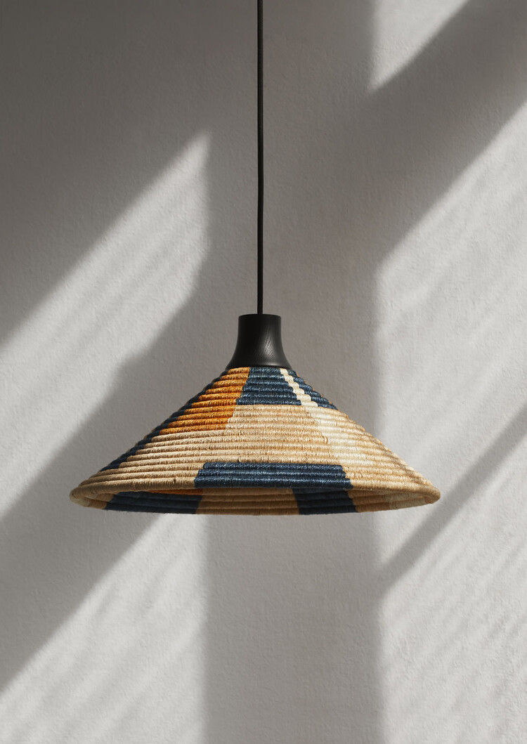 Forestier Parrot pendant lamp  - sand