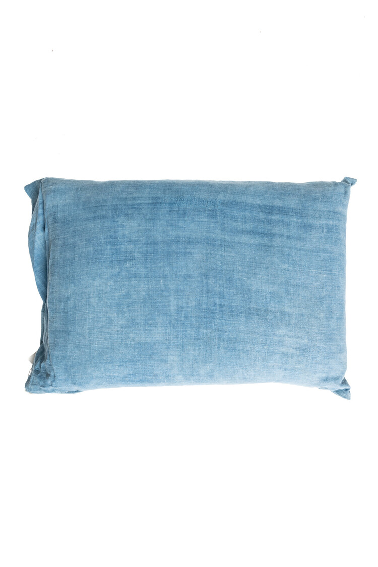 Cushion indigo #8