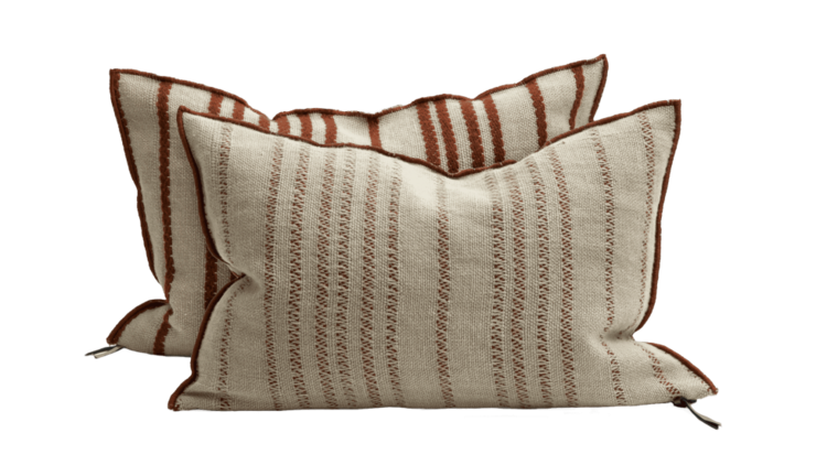 Maison de Vacances Cushion vice versa, toile de myre brodée 290 - rayure argile