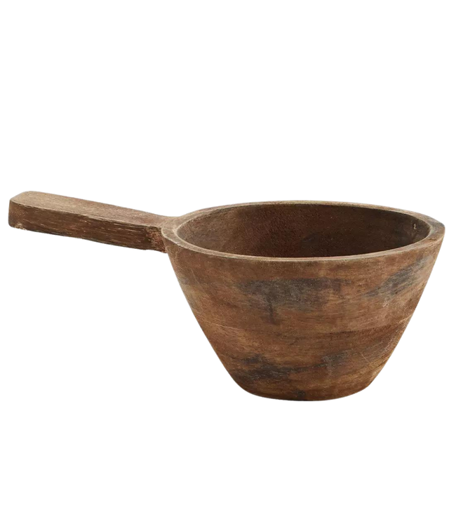 Wooden bowl with handle