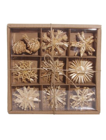 Box with straw ornament mix - 18 pcs in box - natural