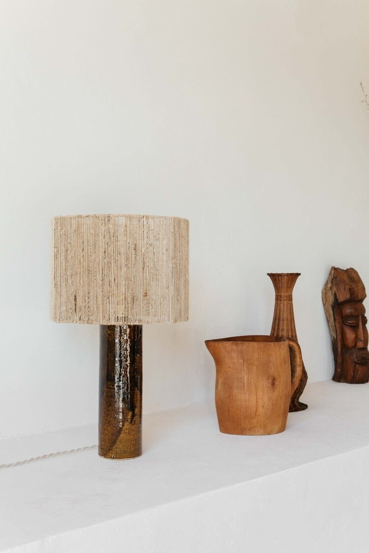 Grès Editions Terre table lamp - tabac - fine jute
