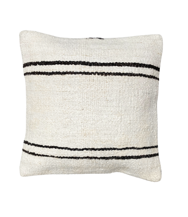 Kilim cushion #115