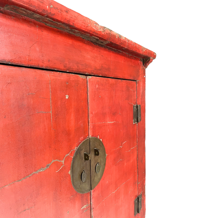 Antique Chinese bridal cabinet in red lacquered wood