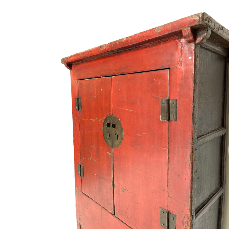 Antique Chinese bridal cabinet in red lacquered wood