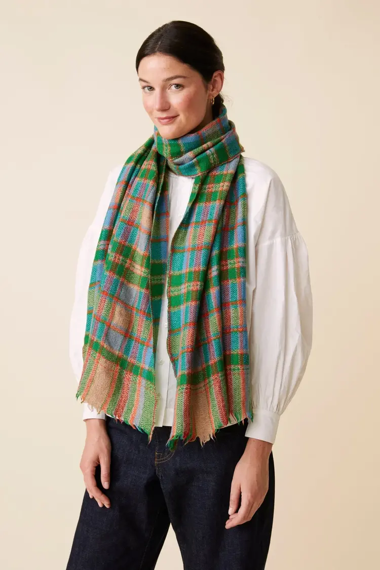 MoisMont Scarf N°700 - Apple Green