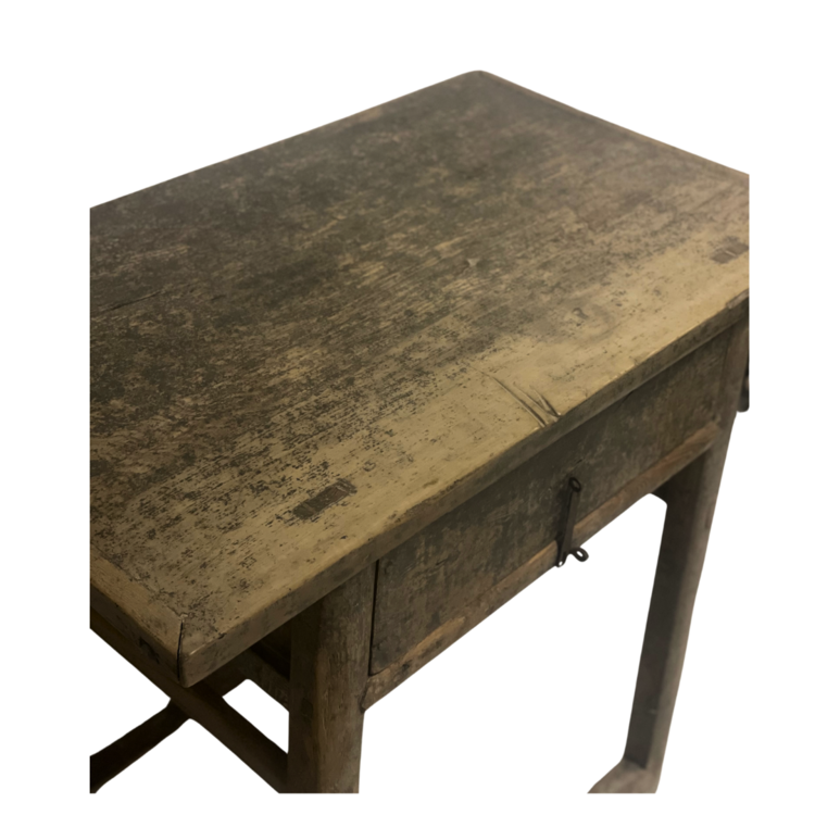 Kleine wandtafel gepatineerde olm met 1 lade