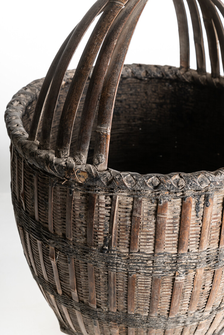 Old Chinese picking basket with woven walnut handle, Shanxi #17