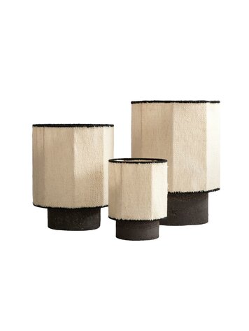 Maison de Vacances Osh Kalé Tafellamp – Grès Argile Noir & Wol Écru & Noir