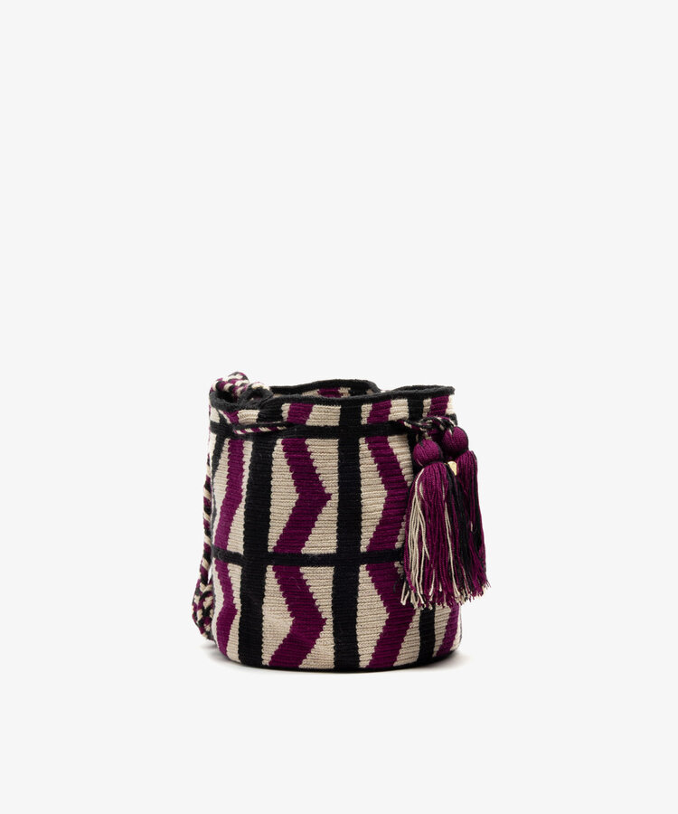 Guanabana handmade Crossbody Bag  Shield M - Macrame Handle - Purple & Black